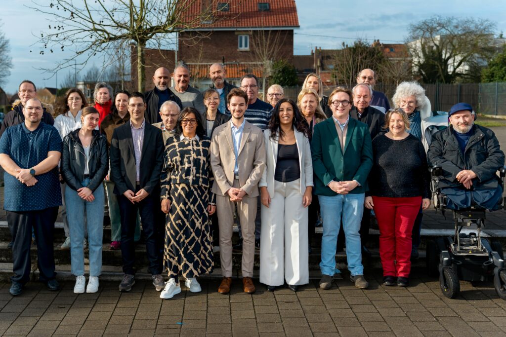 Photo de groupe - Lomme Citoyenne avec Lucas Wacrenier Photo de groupe - Lomme Citoyenne avec Lucas Wacrenier
